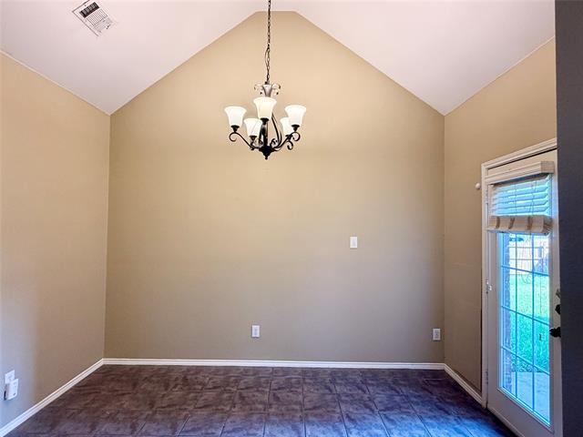 Building Photo - 5828 Southmoor Ln