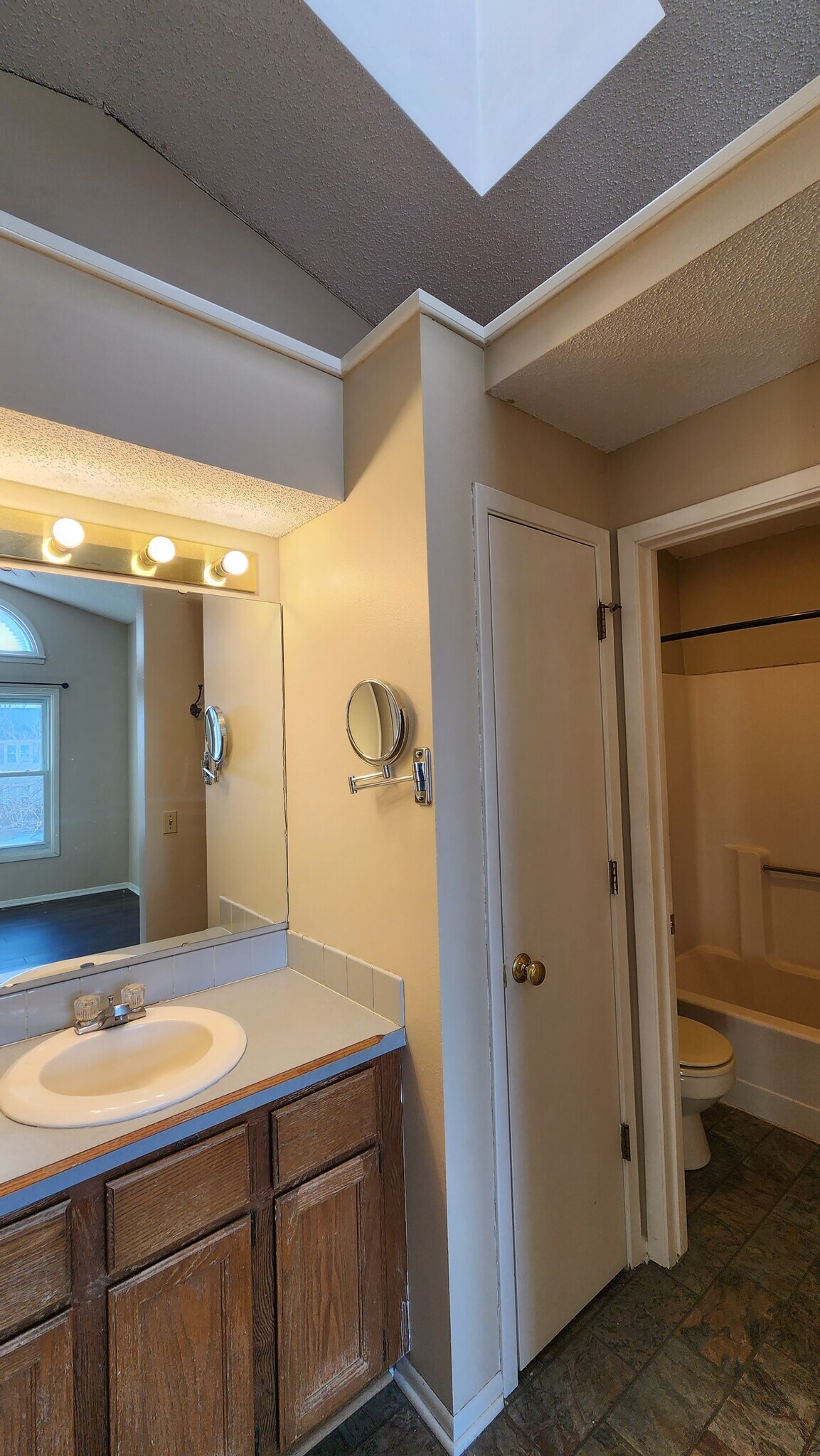 Building Photo - 1209 58th St