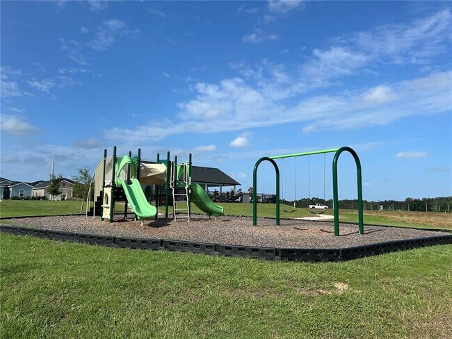 Building Photo - 12419 NW 139th Dr