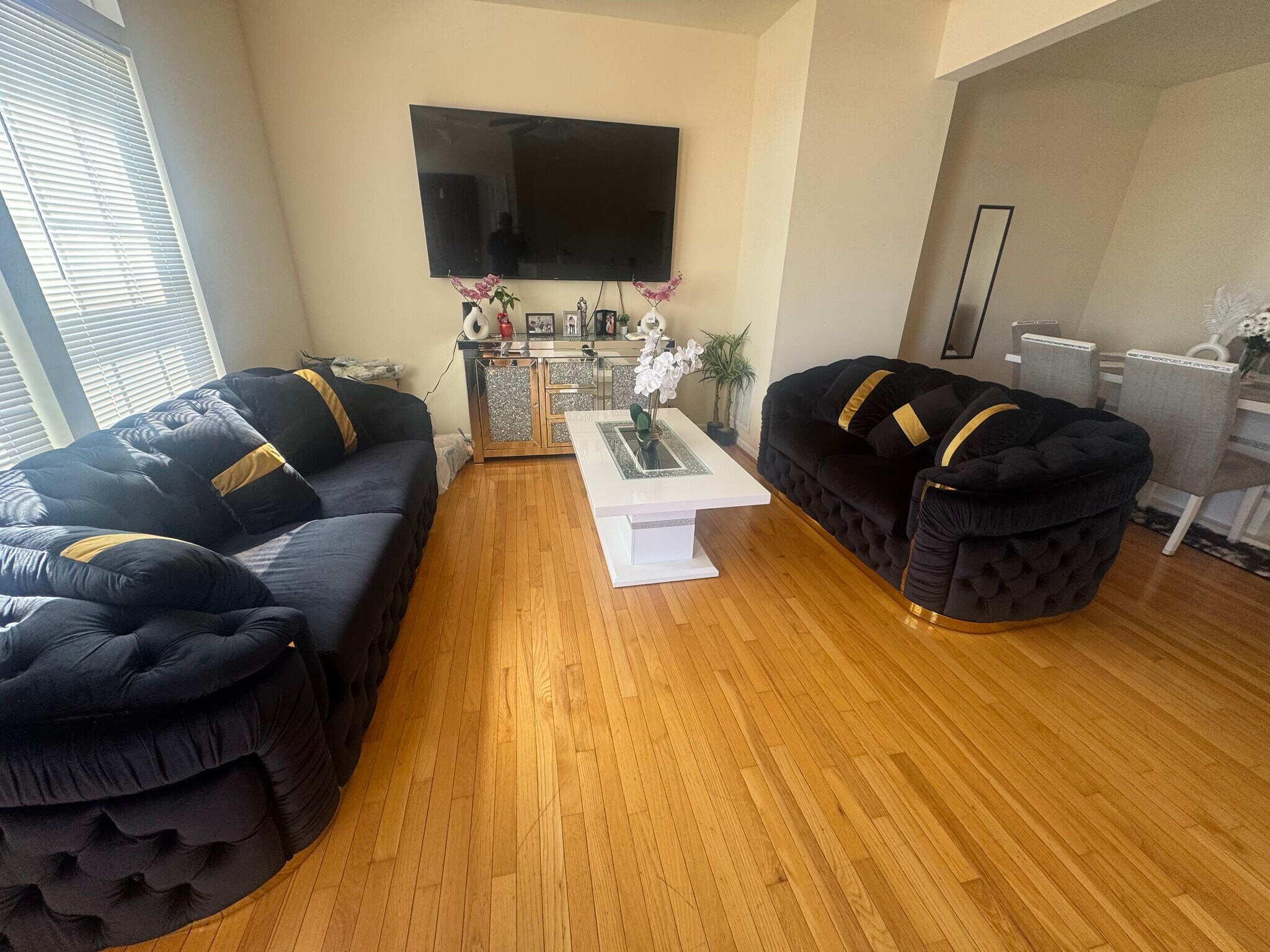 Building Photo - 2112 Lockwood Dr