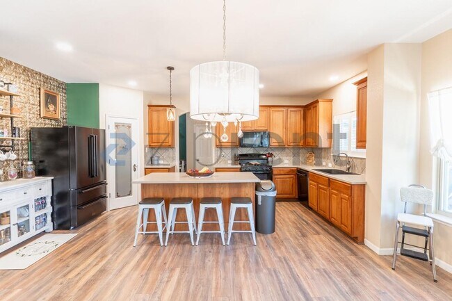 Building Photo - 18421 Shallow Pool Dr