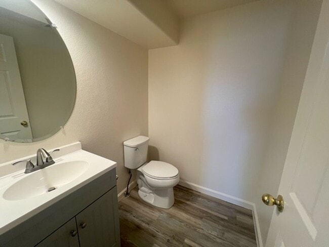 Building Photo - Stunning Views - Three Bedroom in Heron...