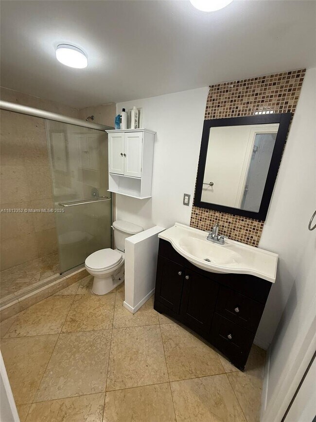 Building Photo - 2020 NE 135th St