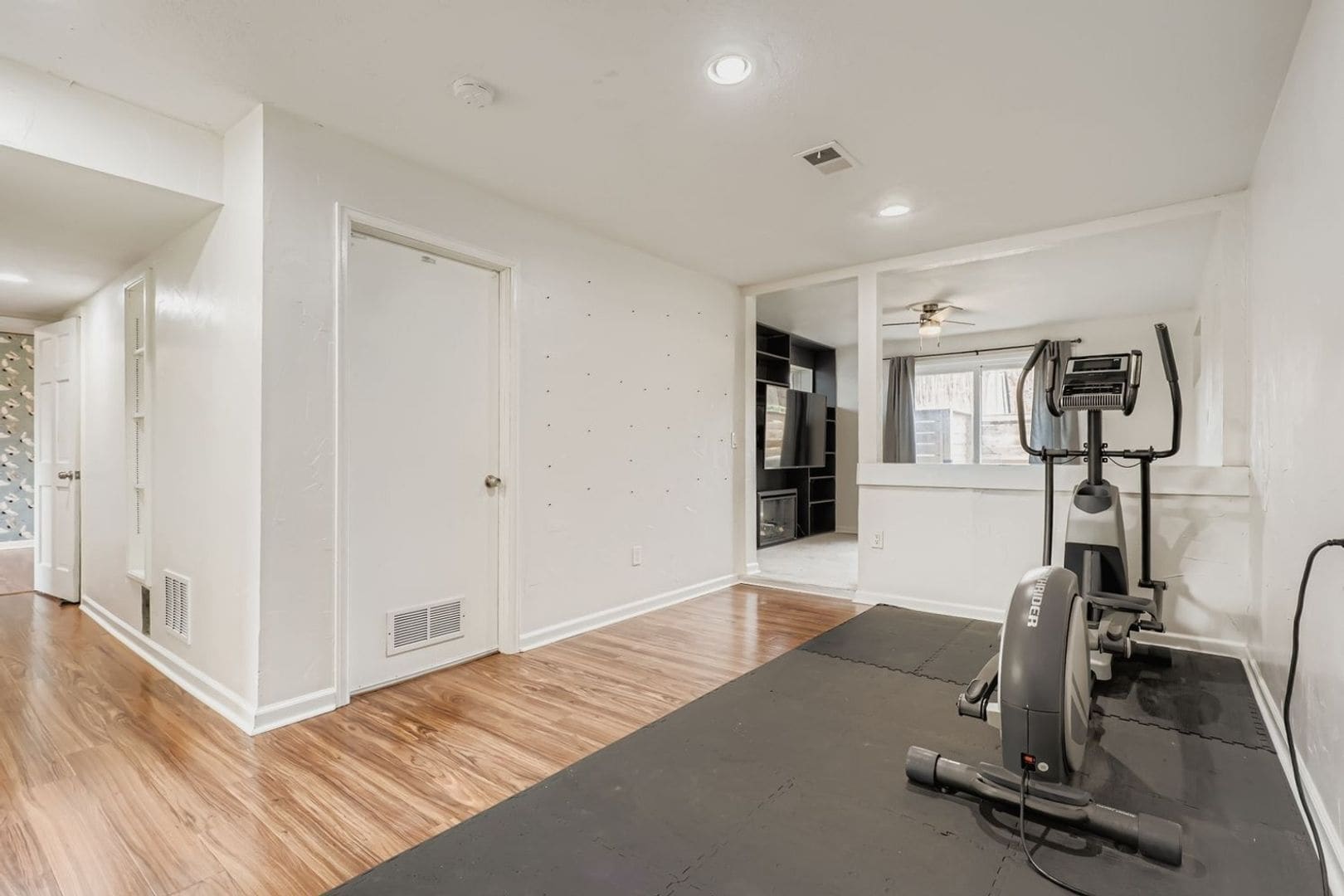 Building Photo - 8293 Gaylord St