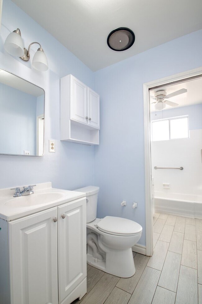 Building Photo - 121 N Spruce St. Montebello CA 90640