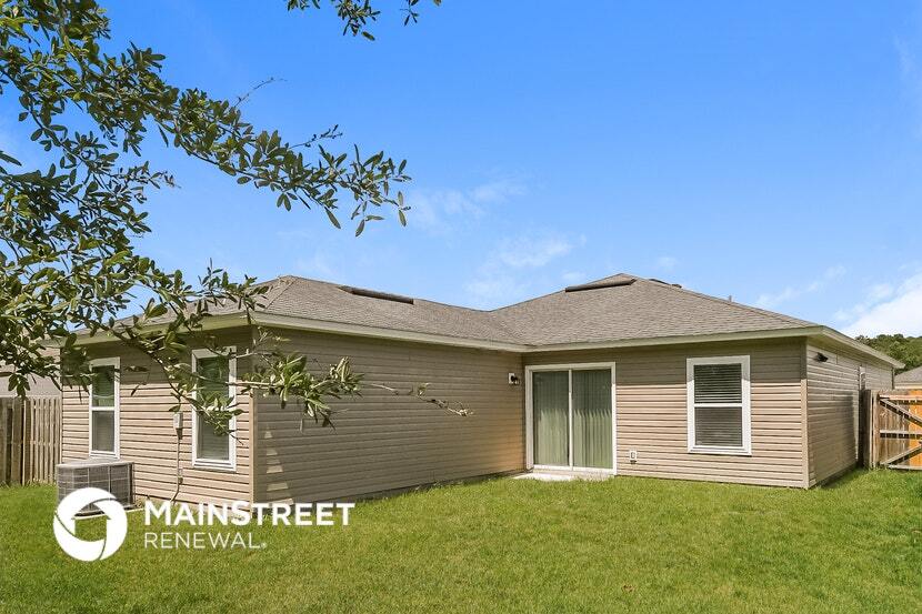Building Photo - 12166 Alexandra Dr