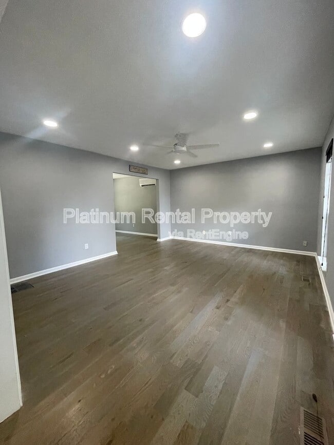 Building Photo - 3757 Peachtree Corners Cir