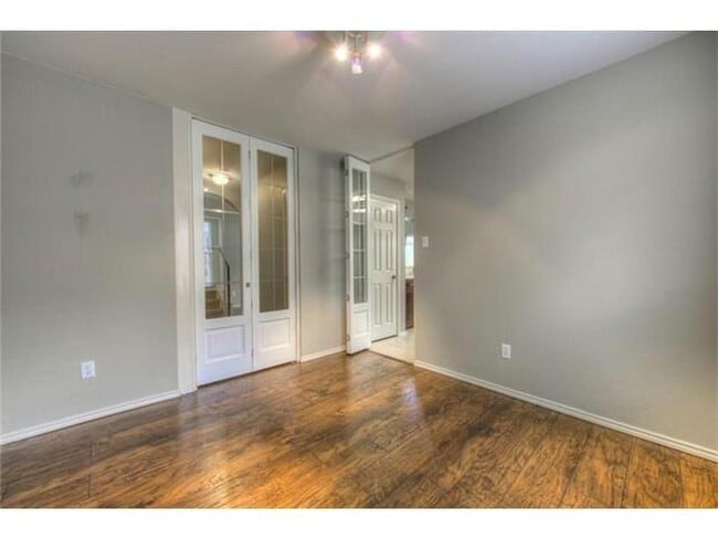 Building Photo - 11616 Paul E Anderson Dr
