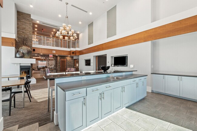 Building Photo - 860 Peachtree St NE