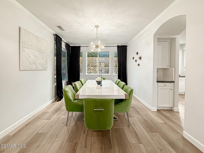 Building Photo - 5816 Painted Pony Cir