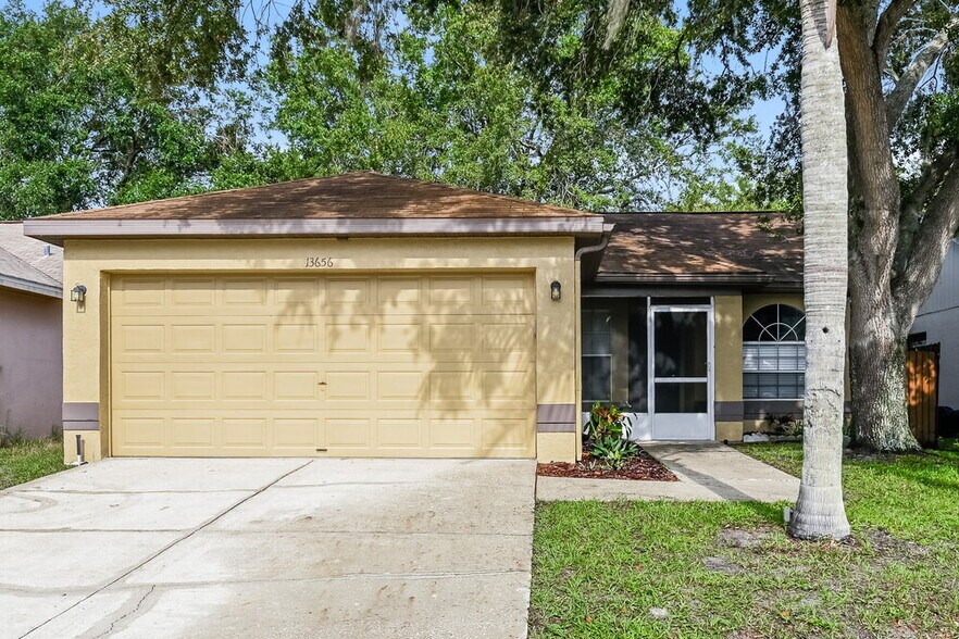 Primary Photo - 13656 Laraway Dr