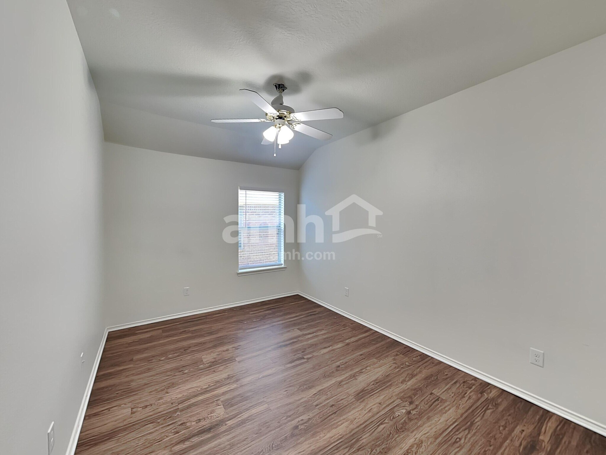 Building Photo - 21515 Rose Mill Dr