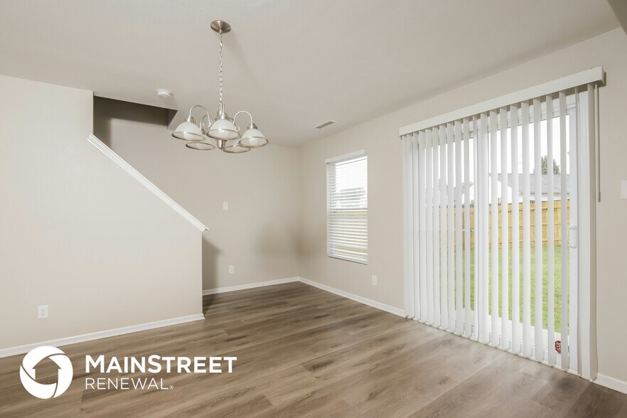 Building Photo - 729 Runningbrook Ln