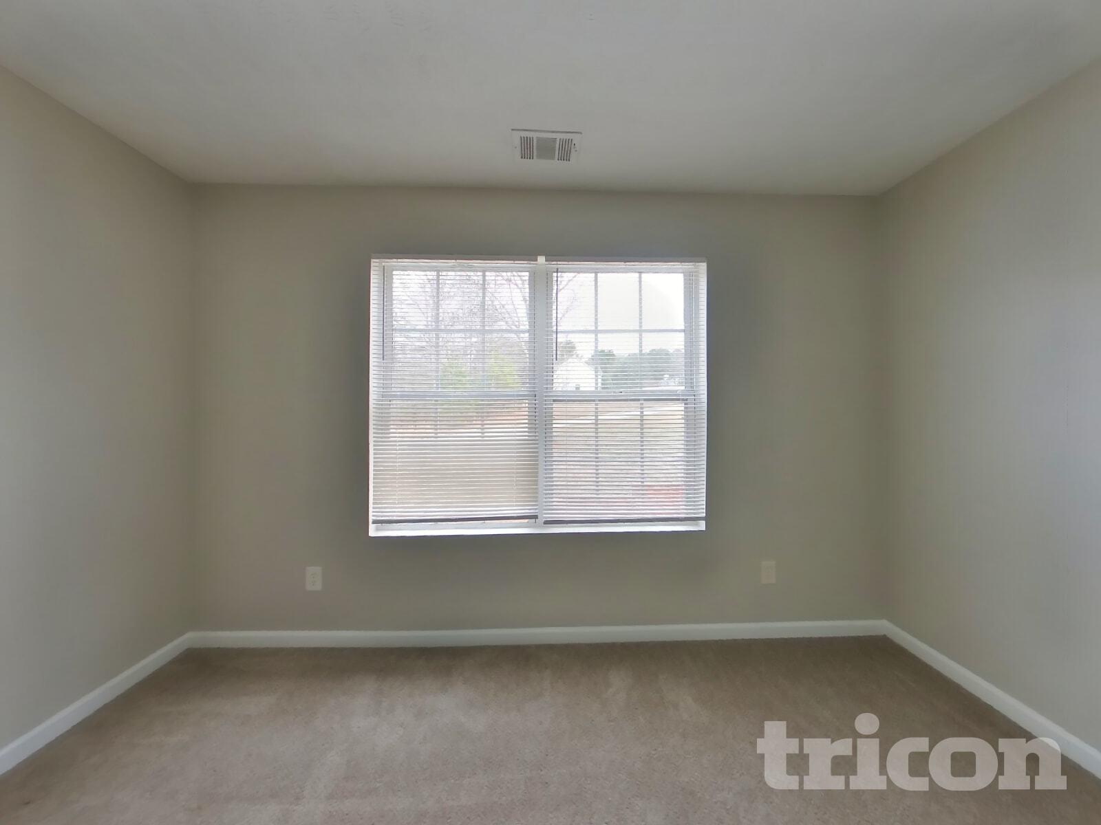 Building Photo - 1401 Lancaster Ct