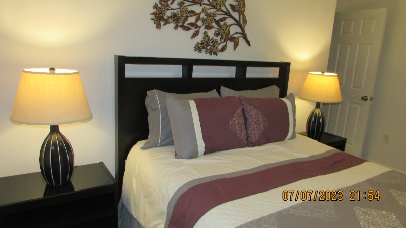 Building Photo - 2699 Pine Ridge Way E