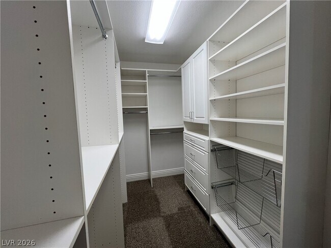 Building Photo - 9460 Glendora Valley St