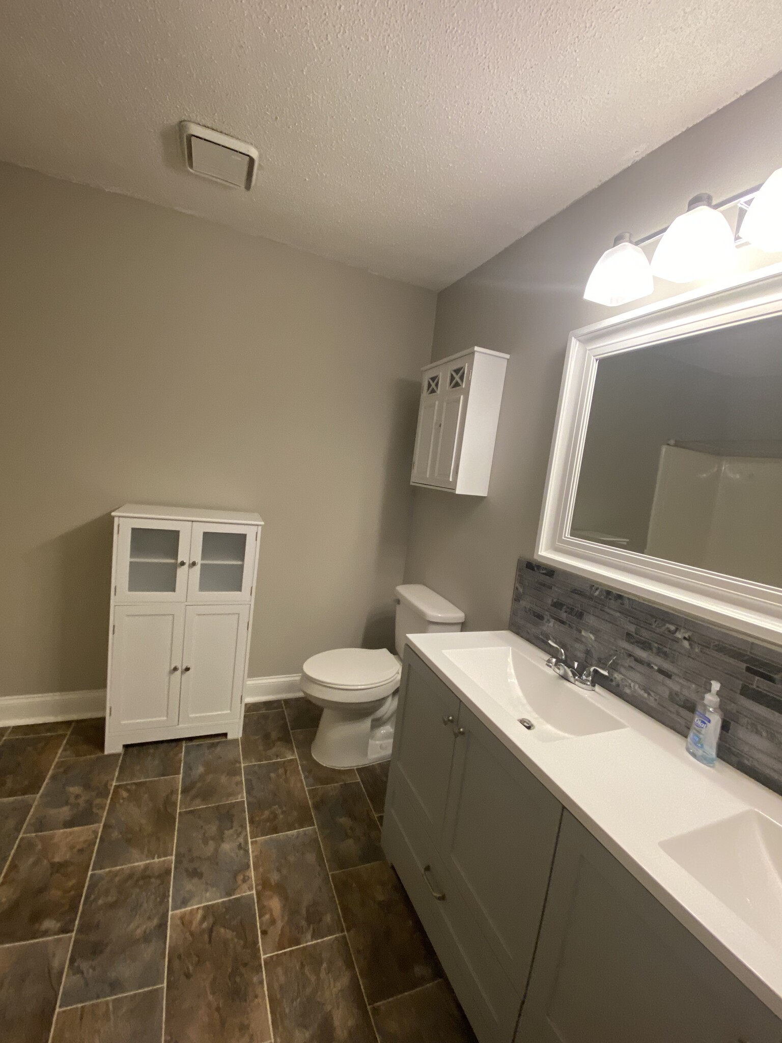 Bathroom - 1425 Mineral Springs Rd