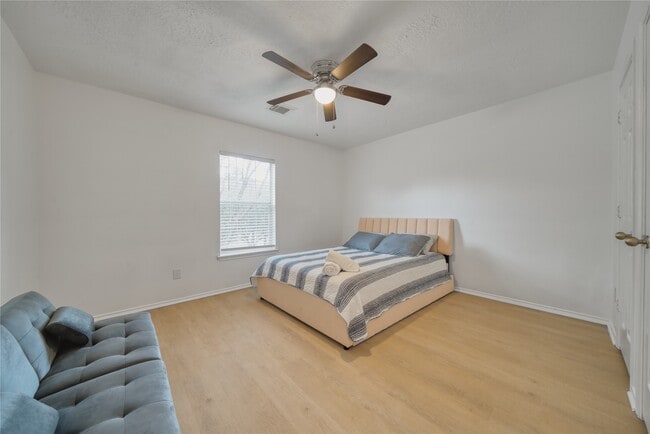 Building Photo - 9610 Beckwood Post Dr