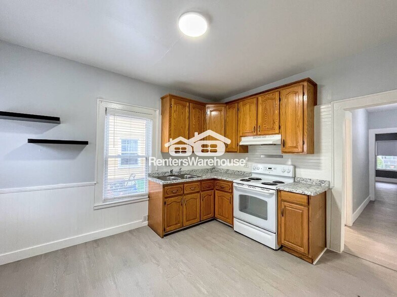 Building Photo - 315 Highland Ave