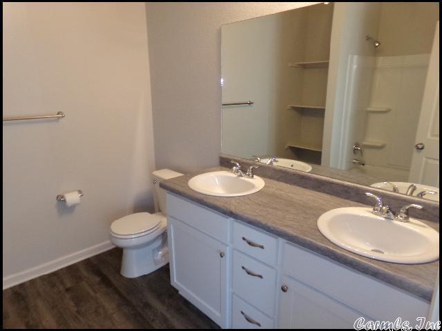 Building Photo - 1155 Bulldog Dr
