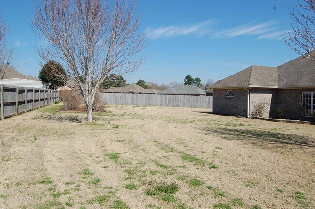 Building Photo - 108 Crenshaw Ct