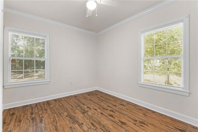 Building Photo - 3980 Burma Rd