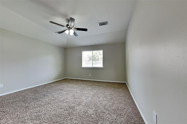 Building Photo - 3318 Noble Hollow Dr