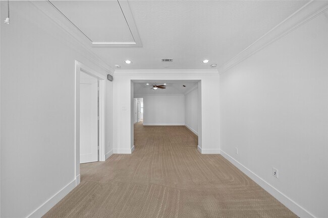 Building Photo - 13419 Preston Cliff Ct