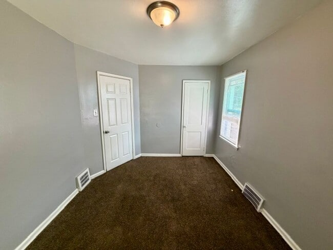 Building Photo - Section 8 Ready Completely Renovated 3-Bedroom Home for Lease - Call (313)429-3244