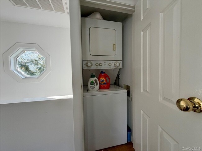 Building Photo - 109 14th Ave