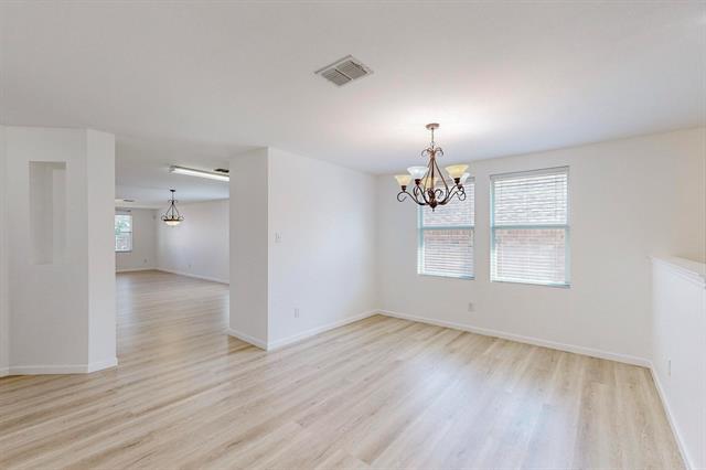 Building Photo - 12850 Vassar Dr