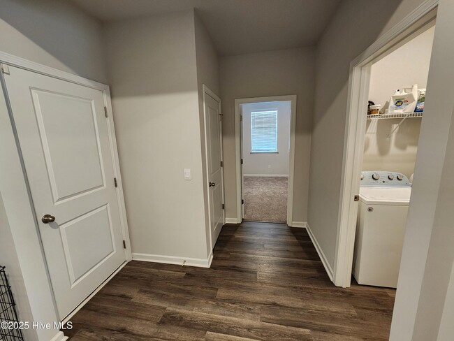 Building Photo - 227 Jones Rdg Ln
