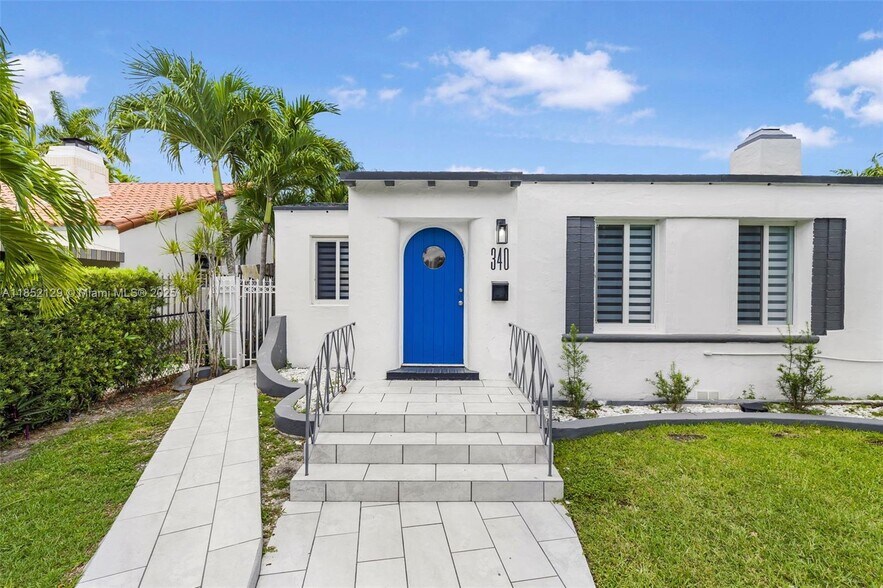 Building Photo - 340 SW 25th Rd