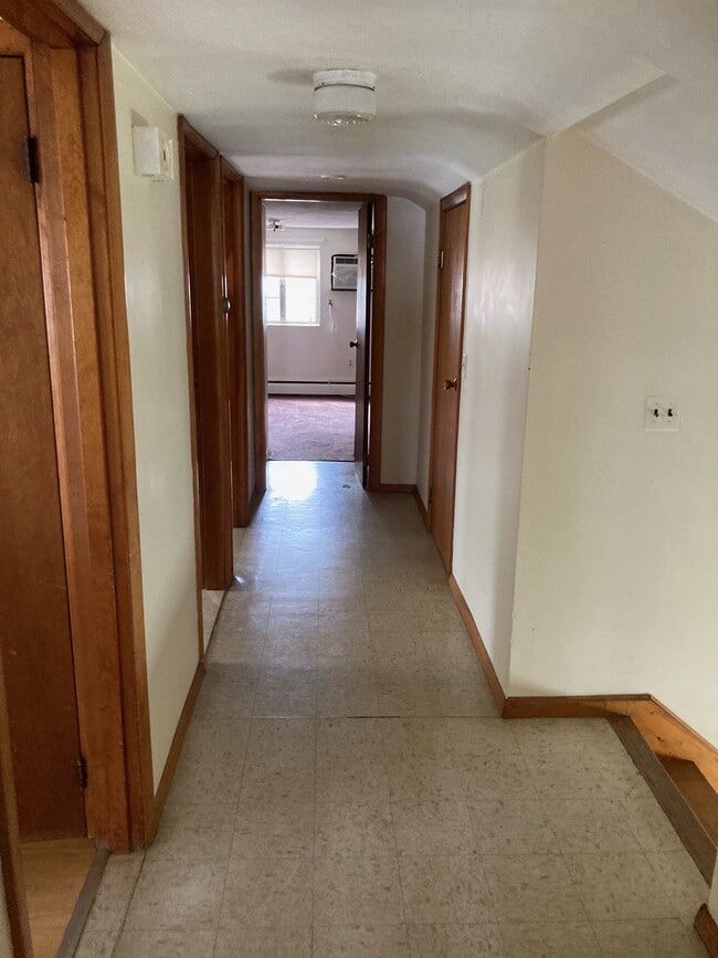 Building Photo - 1100 Chestnut St