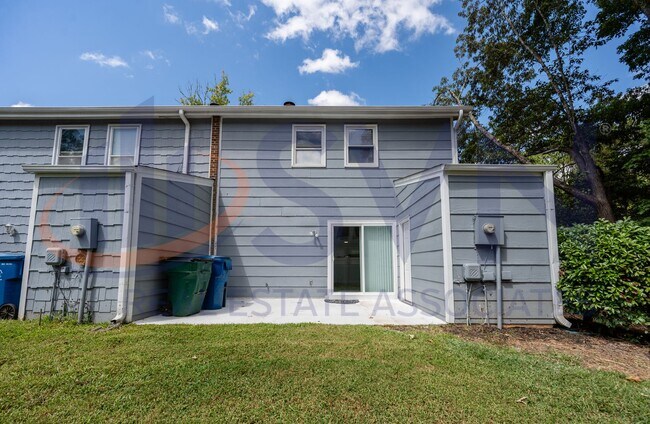 Building Photo - 1227 Seaton Rd