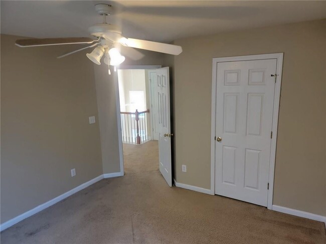 Building Photo - 1698 Broomfield Way