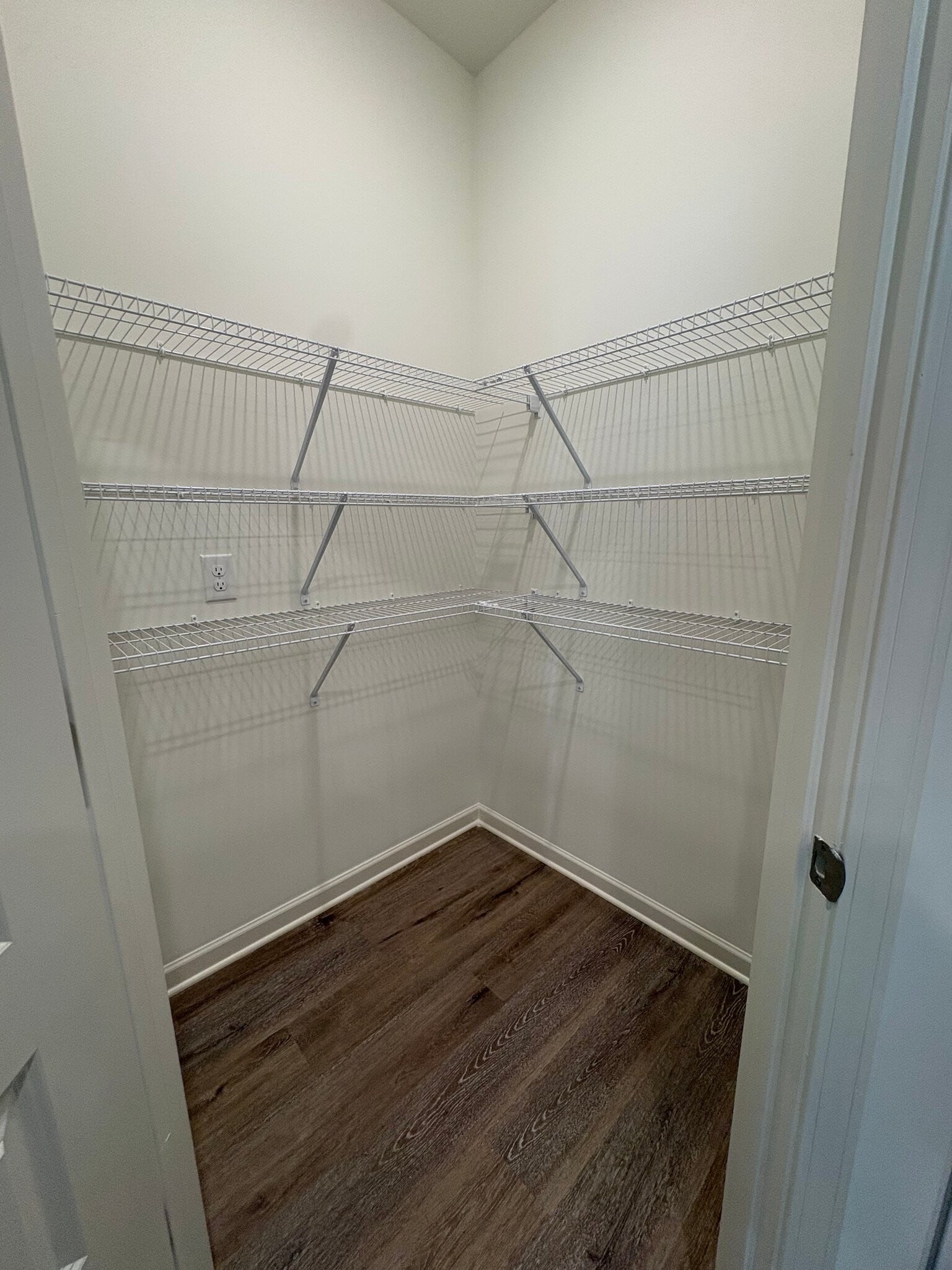 Building Photo - 9894 Chelsea Pk Trl