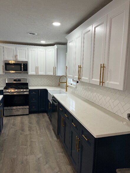 Building Photo - 868 Dick Rd