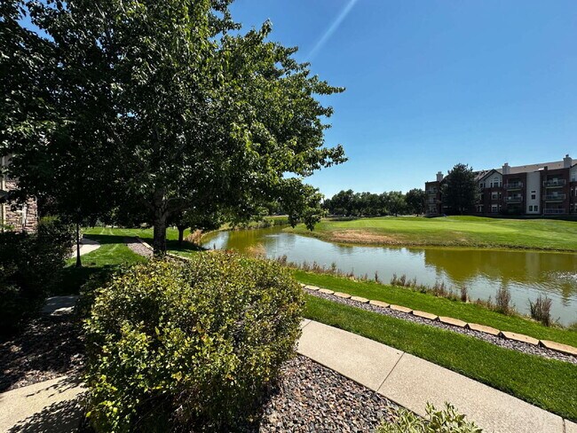 Building Photo - Available Now! "Spacious 2-Bed, 2-Bath Con...