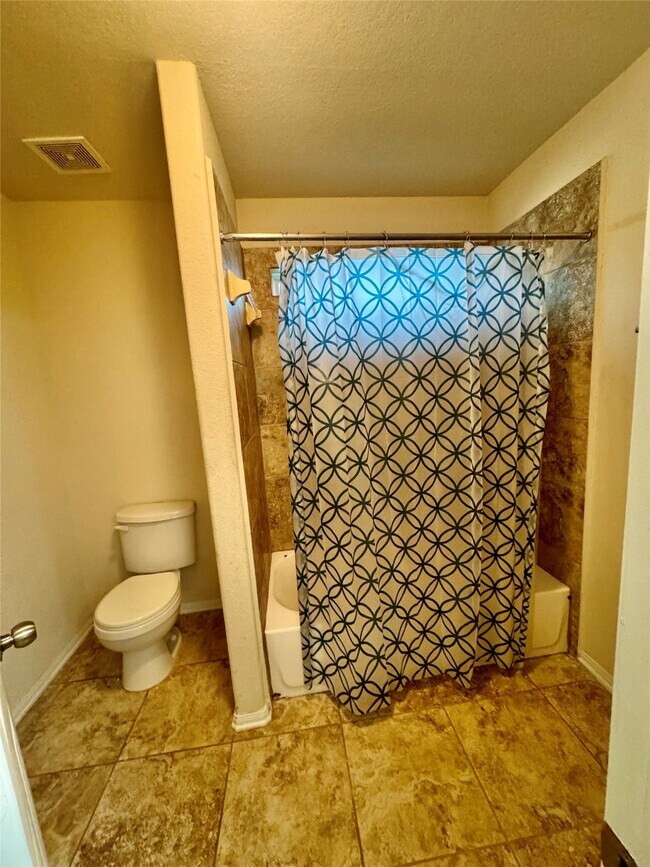 Building Photo - 2307 Cloudy Bay Dr