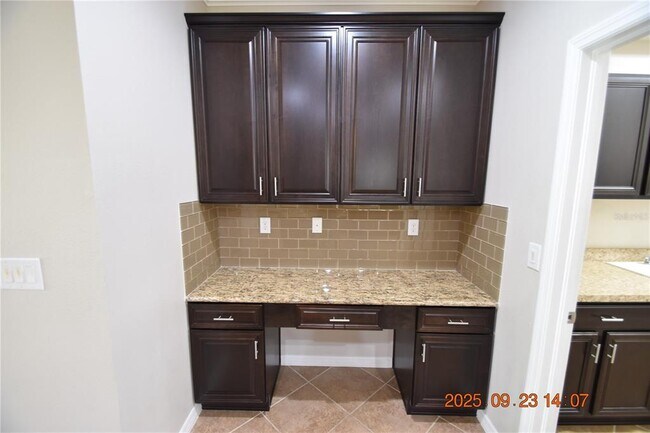 Building Photo - 15660 Starling Water Dr