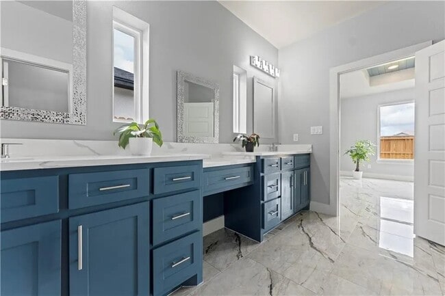 Building Photo - 2610 Lady Andrea Dr