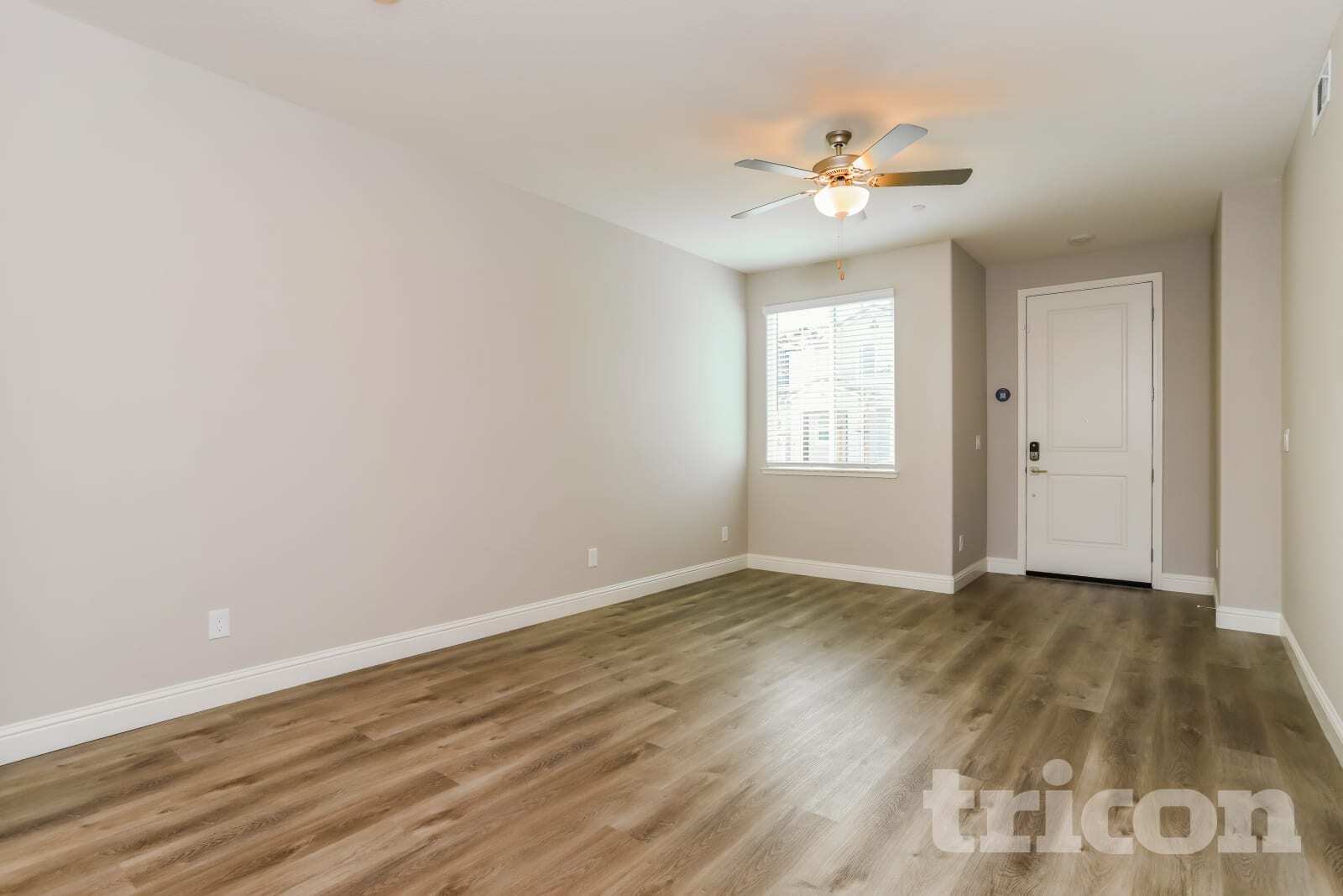 Building Photo - 2118 Comstock Ln