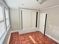 Building Photo - 27 W Main St