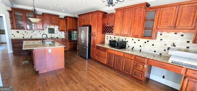 Building Photo - 105 Cartier Ct