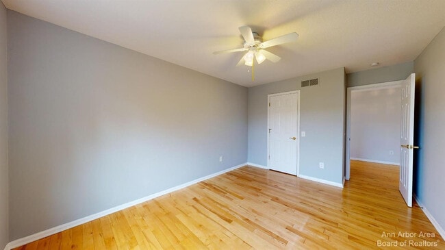 Building Photo - 2844 Chaseway Ct