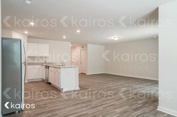 Building Photo - 2607 Provence Dr SE