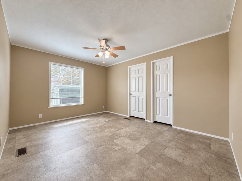 Building Photo - 71597 Penny Ct