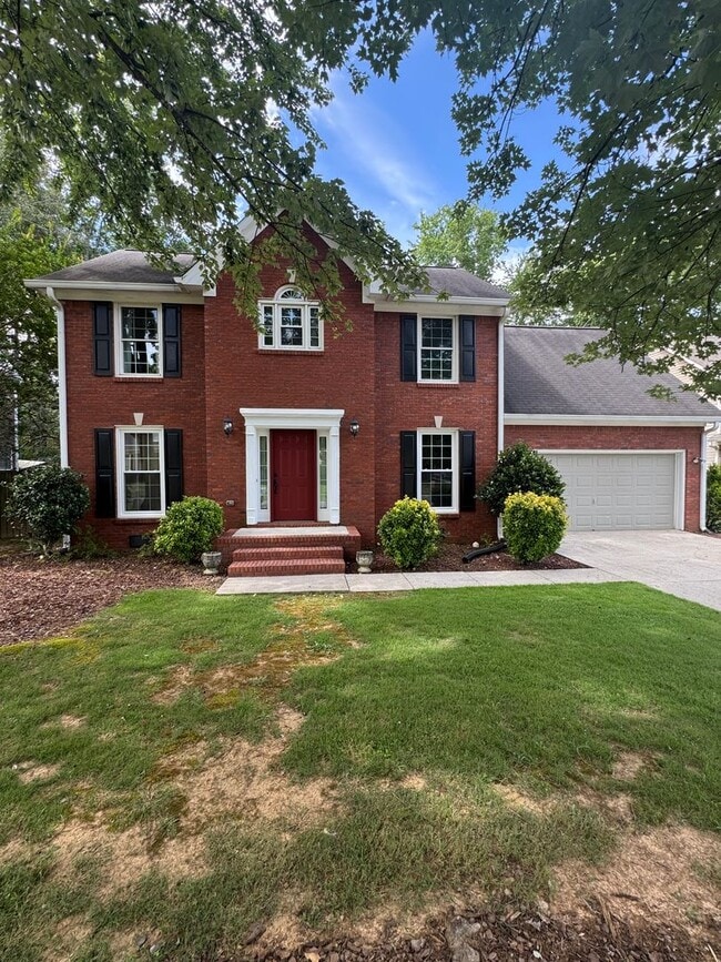Primary Photo - 2000/3 br/2.5 ba/bonus room/office 2,330 sqft