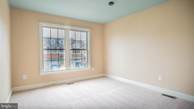 Building Photo - 108 Barefield Ln